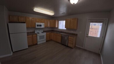 949 E 1150 S in Clearfield, UT - Building Photo - Building Photo