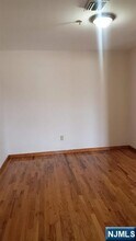 450 Harding Pl in Fairview, NJ - Building Photo - Building Photo