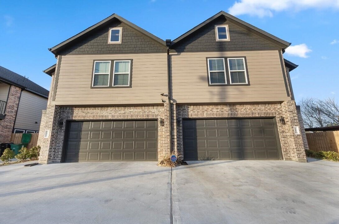 4681 Bellfort Ave in Houston, TX - Building Photo