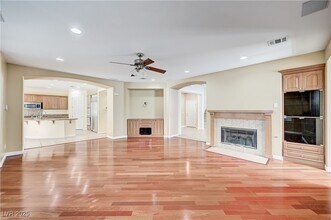 2846 Bronzino Ct, Unit 103 in Henderson, NV - Building Photo - Building Photo