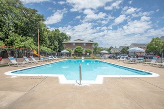 Skyview Apartments in Alexandria, VA - Building Photo - Other