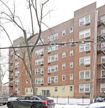 13642 Maple Ave in Flushing, NY - Building Photo - Building Photo