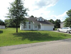 130 NW 171 Rd in Warrensburg, MO - Building Photo - Building Photo