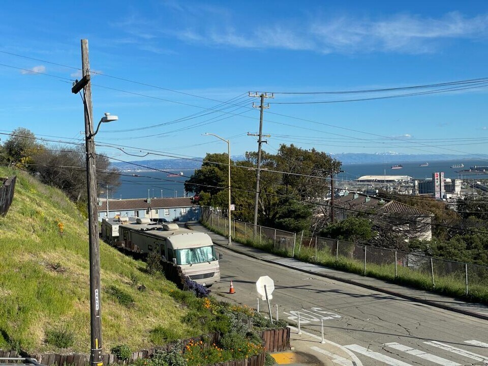 1800 23rd St, Unit 4 in San Francisco, CA - Building Photo