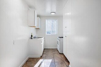 Premier Apartments in Gardena, CA - Building Photo - Interior Photo