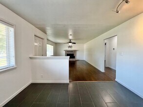 4206 Onyx Ave in Klamath Falls, OR - Building Photo - Building Photo