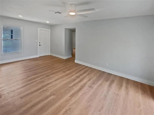 7813 N 53rd St in Tampa, FL - Building Photo - Building Photo