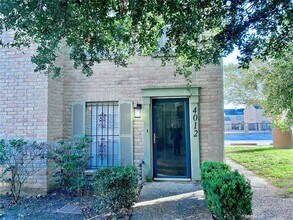 4012 Belle Park Dr in Houston, TX - Building Photo - Building Photo