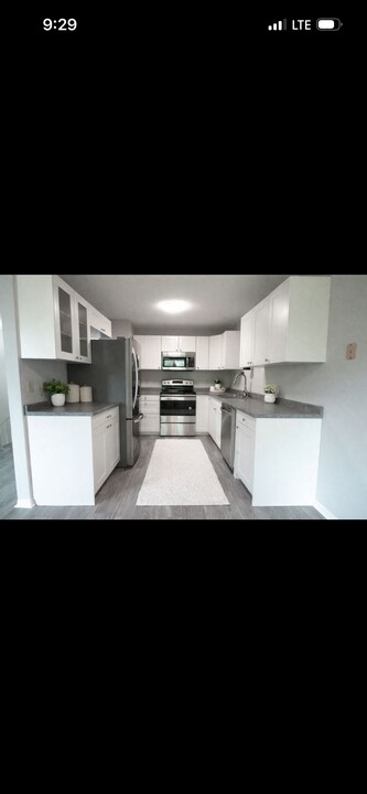 7501 Upper 167th St W in Lakeville, MN - Foto de edificio