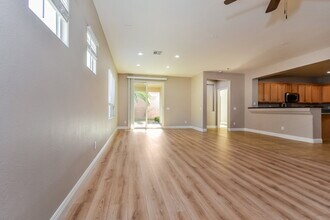 7241 Fairwind Acres Pl, Unit 1 in Las Vegas, NV - Foto de edificio - Building Photo