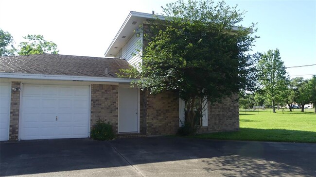 property at 15606 Santa Fe Dr