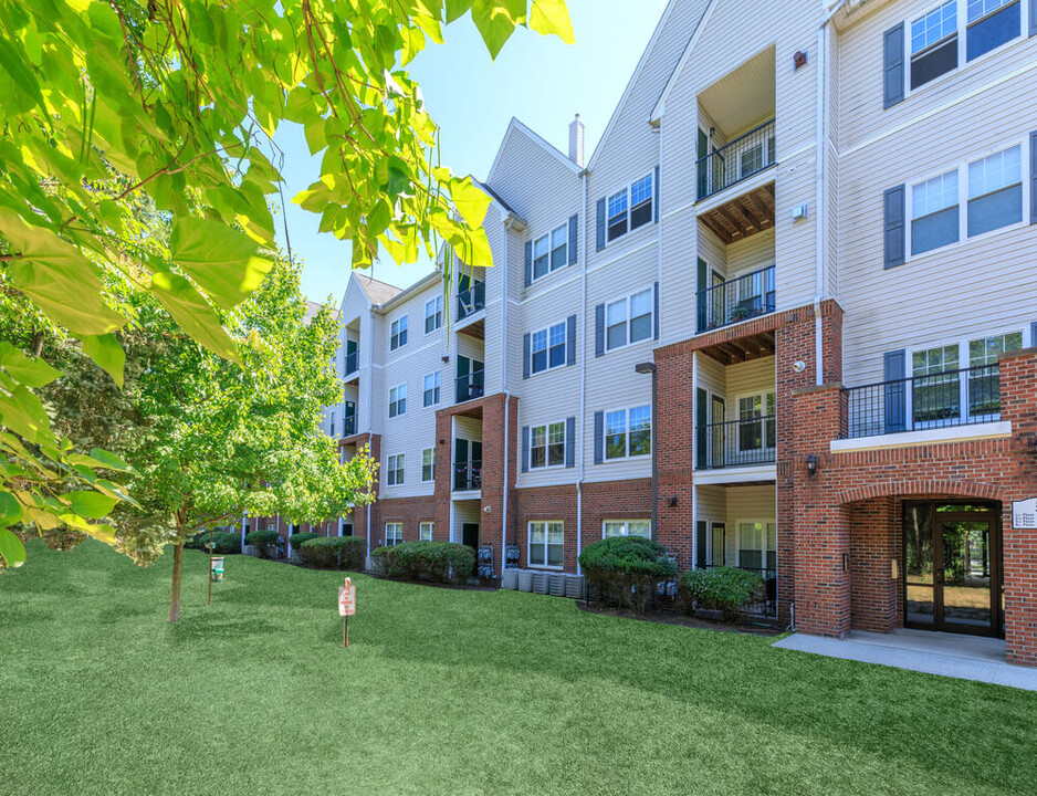 The Apartments at Aberdeen Station in Aberdeen, NJ - Building Photo