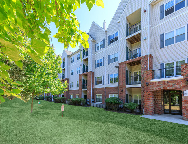 The Apartments at Aberdeen Station in Aberdeen, NJ - Building Photo - Building Photo