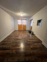 7512 Woodbine Ave in Philadelphia, PA - Building Photo - Building Photo