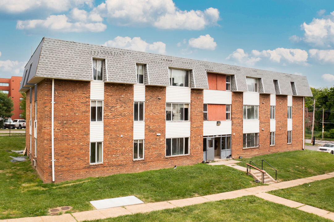 ParkVue Flats in St. Louis, MO - Building Photo