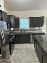 546 Oilfield Dr in El Paso, TX - Building Photo - Building Photo