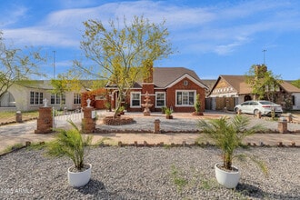 1533 W Culver St in Phoenix, AZ - Foto de edificio - Building Photo
