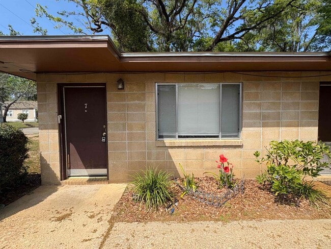 1509 Branch St in Tallahassee, FL - Building Photo - Building Photo