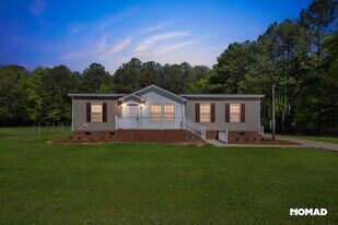 146 McClain St in North, SC - Building Photo