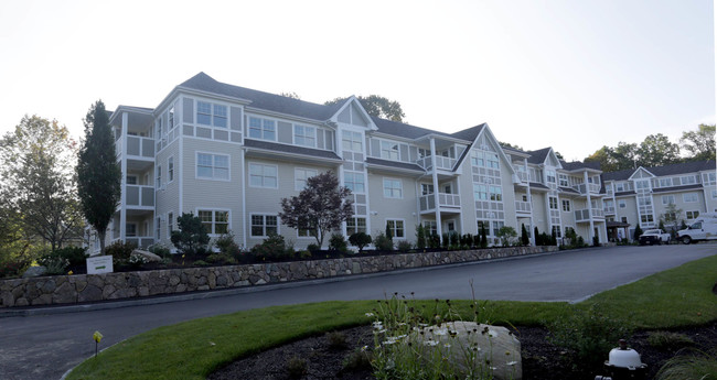 The Manor House at Countryside in Lexington, MA - Foto de edificio - Building Photo