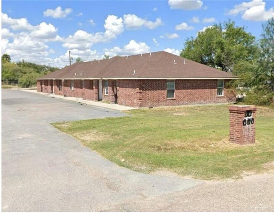 10 Lima Ln in Mission, TX - Building Photo