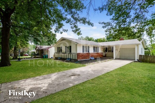 604 SW Williams St in Lee's Summit, MO - Building Photo - Building Photo