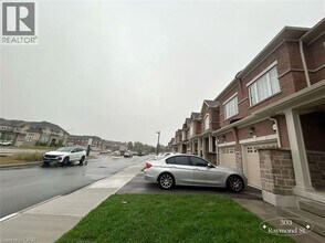 303 Raymond Rd in Ancaster, ON - Building Photo - Building Photo