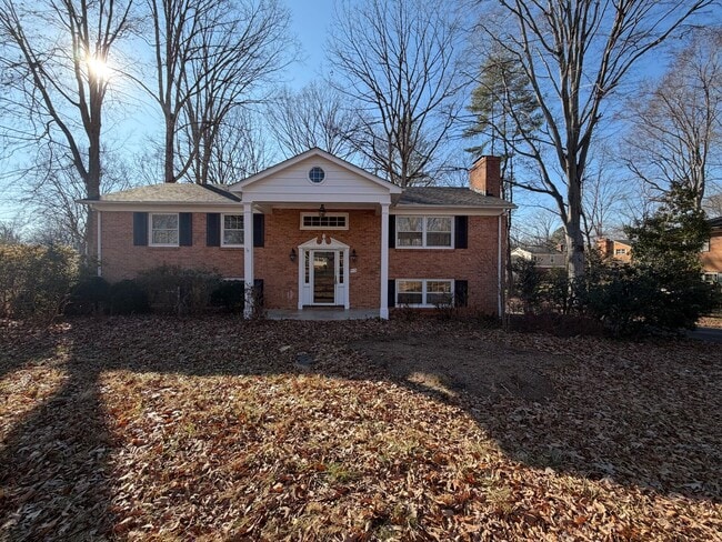 415 Carrsbrook Dr in Charlottesville, VA - Building Photo - Building Photo