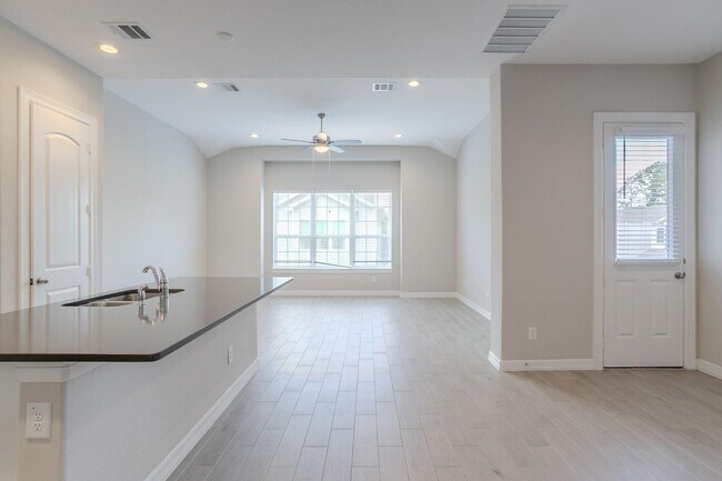 11016 Cres Light Way in Houston, TX - Building Photo - Building Photo