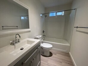 343 Playa Del Sur St in San Diego, CA - Building Photo - Building Photo