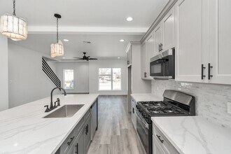 8636 Scott St, Unit A in Houston, TX - Building Photo - Building Photo