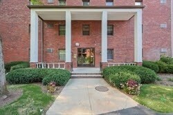 16 Winter St in Waltham, MA - Building Photo