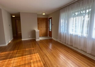 509 E Park Ave in Elmhurst, IL - Building Photo - Building Photo