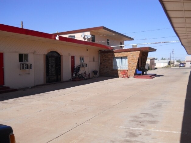 912 West Second Street Apartments in Winslow, AZ - Foto de edificio