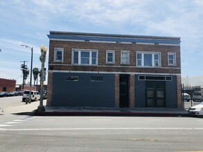 3800 S Grand Ave in Los Angeles, CA - Building Photo - Building Photo