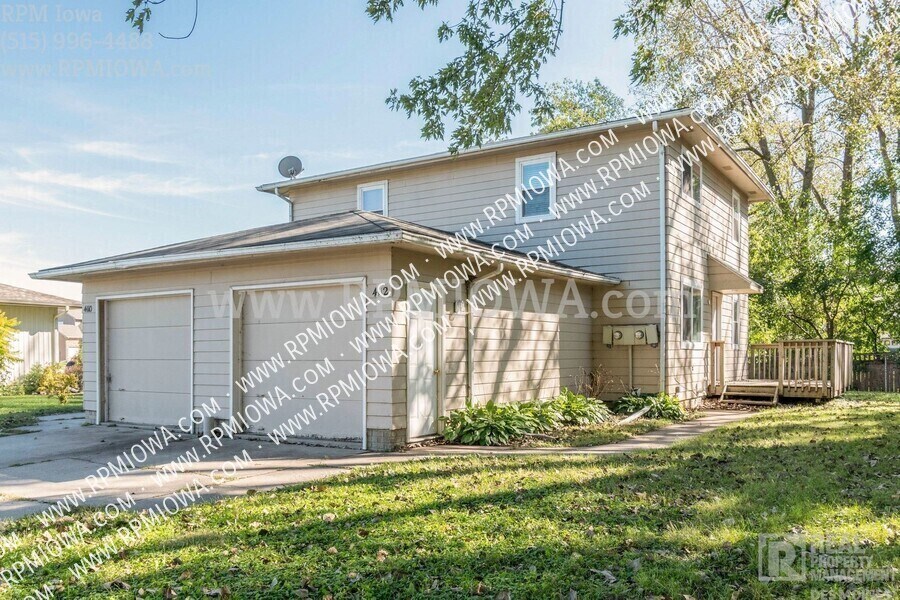 4112 Harris St in Ames, IA - Building Photo