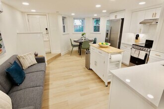 921 South Carolina Ave SE, Unit SI ID1094240P in Washington, DC - Building Photo - Building Photo