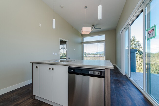 44565-44565 Vandell Dr in Chilliwack, BC - Building Photo - Building Photo