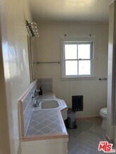 613 Midvale Ave in Los Angeles, CA - Building Photo - Building Photo
