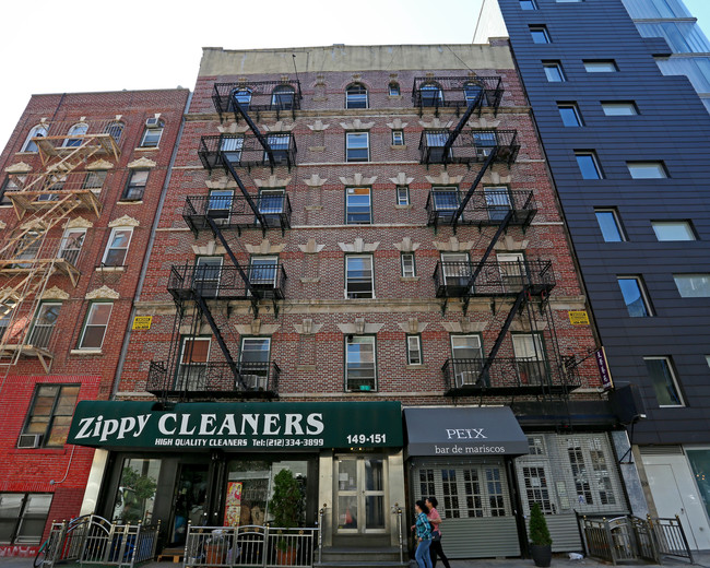 151 Elizabeth St in New York, NY - Foto de edificio - Building Photo