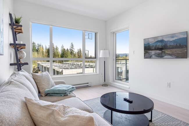 3594 Malsum Dr in North Vancouver, BC - Building Photo - Building Photo