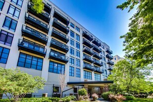 1525 S Sangamon St in Chicago, IL - Building Photo