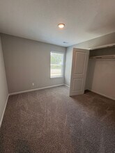 620 Fall Meadow Ln in Belton, MO - Building Photo - Building Photo