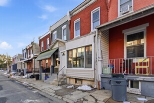 662 N Yewdall St in Philadelphia, PA - Building Photo