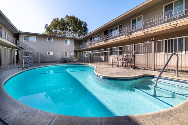 1336 W Stoneridge Ct.