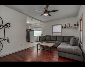 4031 Tracy Ave in Kansas City, MO - Foto de edificio - Building Photo