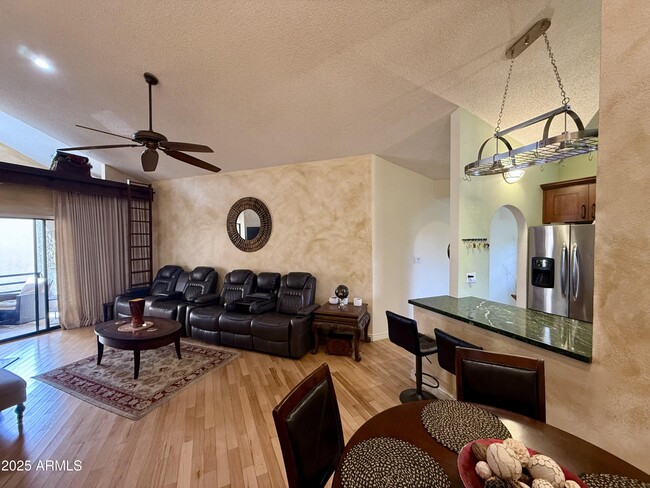 10301 N 70th St in Paradise Valley, AZ - Building Photo - Building Photo