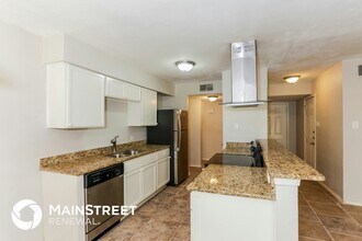 817 Sandalwood Ln in Arlington, TX - Building Photo - Building Photo