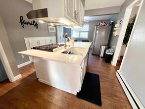 702 Burton Ave in Northfield, NJ - Building Photo - Building Photo