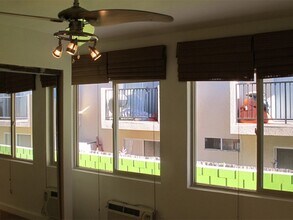 1915 Grace Ave-Unit -3 in Los Angeles, CA - Building Photo - Building Photo